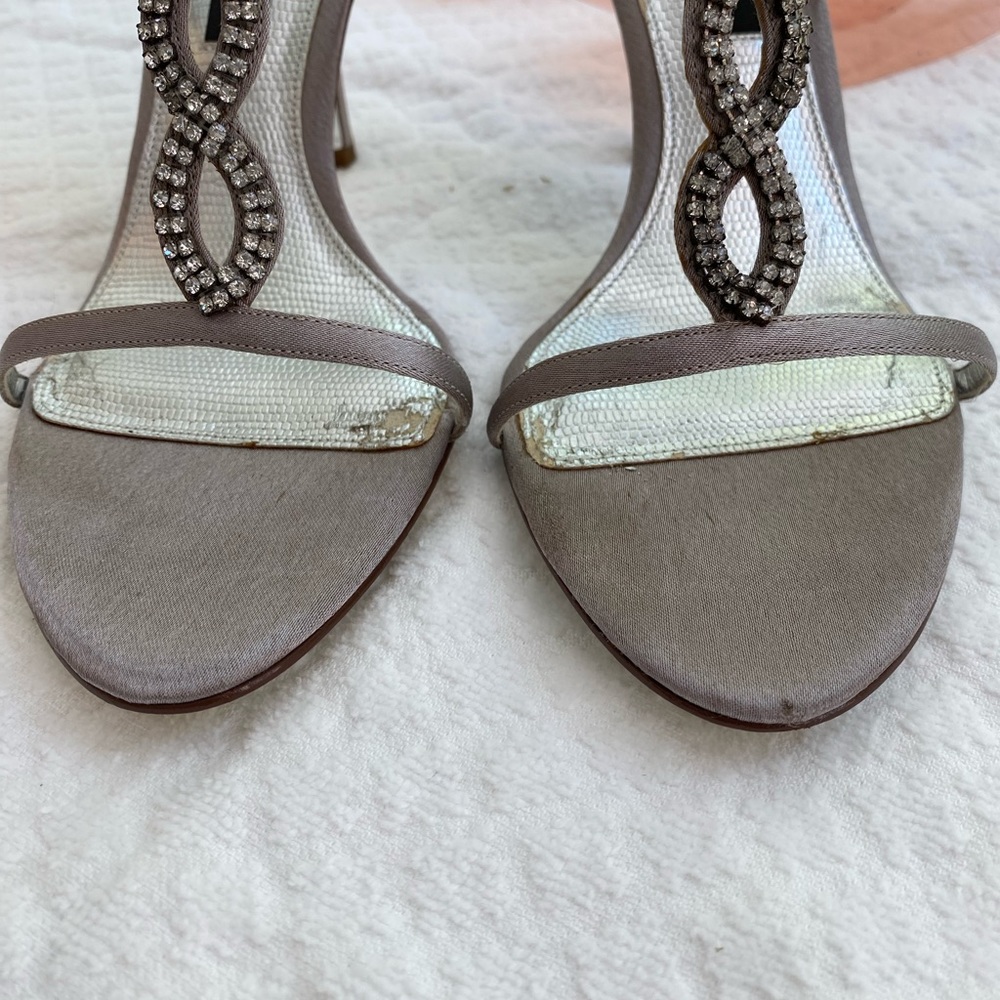 Nina New York Silver Shoes Size 7 1/2 With Dust Bag - Picture 7 of 11